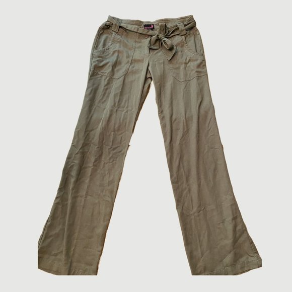 Flirtatious Pants - Green Lightweight Pants